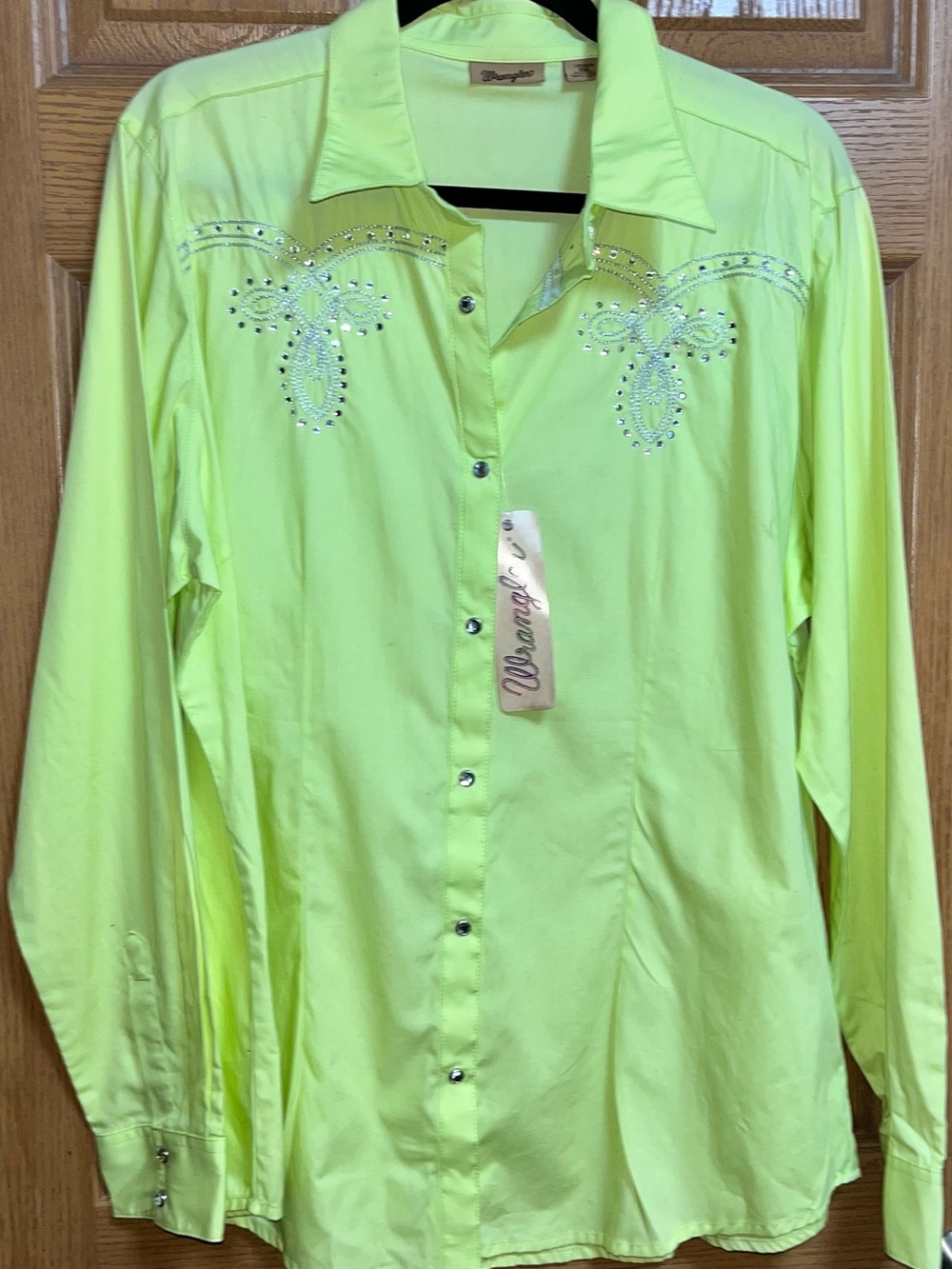 Women’s 2XL Bright Green/Yellow Wrangler pearl snap bling Shirt